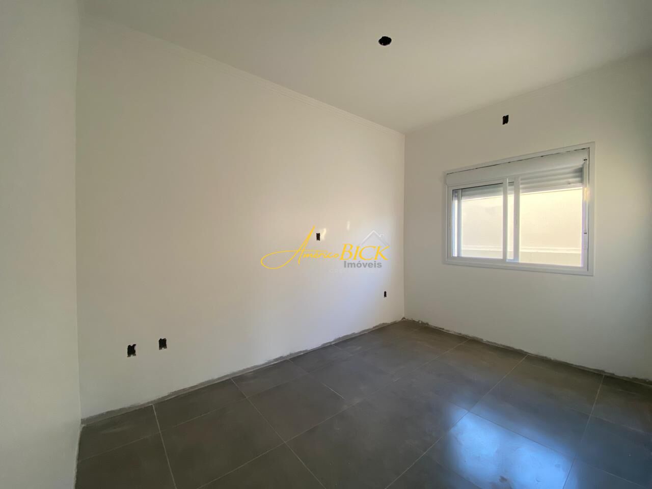 Casa à venda com 3 quartos, 110m² - Foto 9