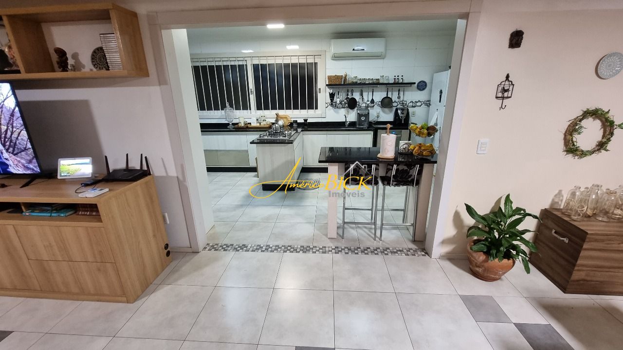 Fazenda à venda com 3 quartos, 369m² - Foto 7