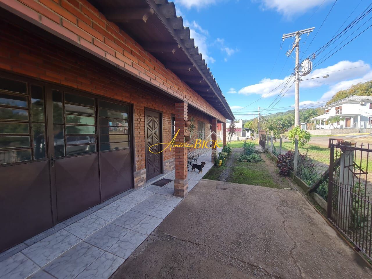 Casa à venda com 2 quartos, 140m² - Foto 4