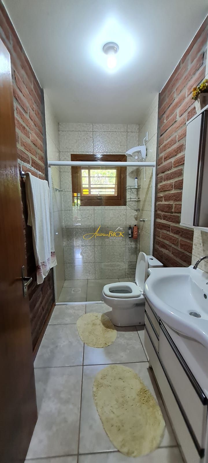 img63689062