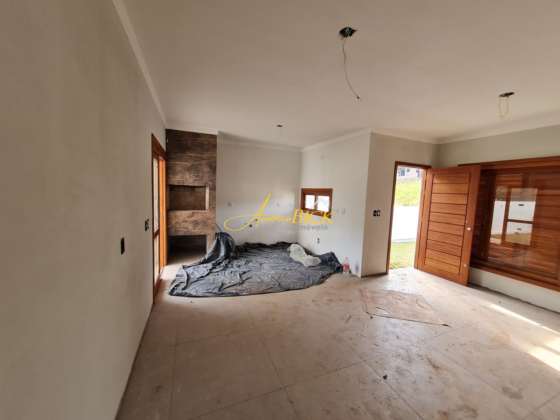 Casa à venda com 2 quartos, 71m² - Foto 6