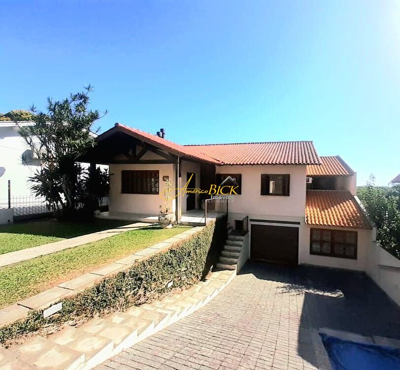Casa de 4 quartos, 270m² no bairro Arroio Grande, em Santa Cruz do Sul | Eu Corretor