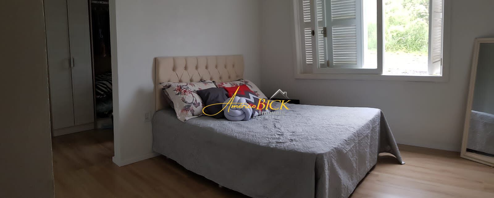 img62162363