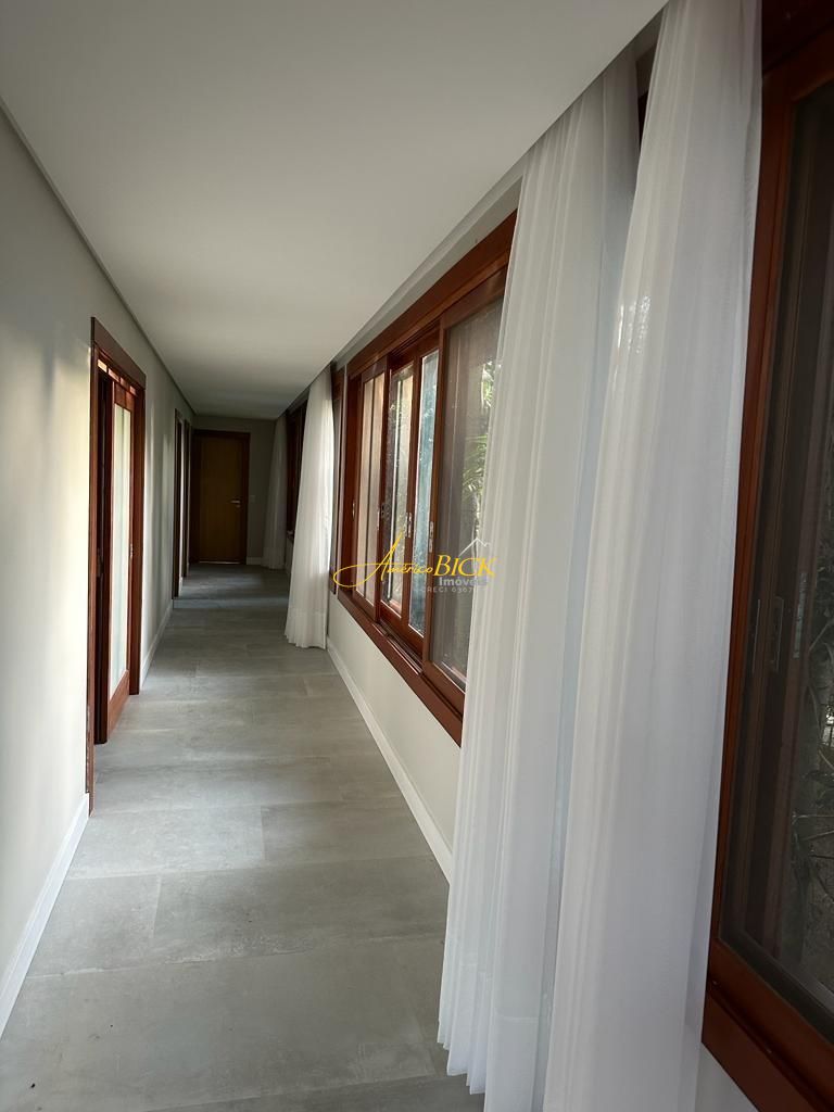 Casa para alugar com 3 quartos, 450m² - Foto 8