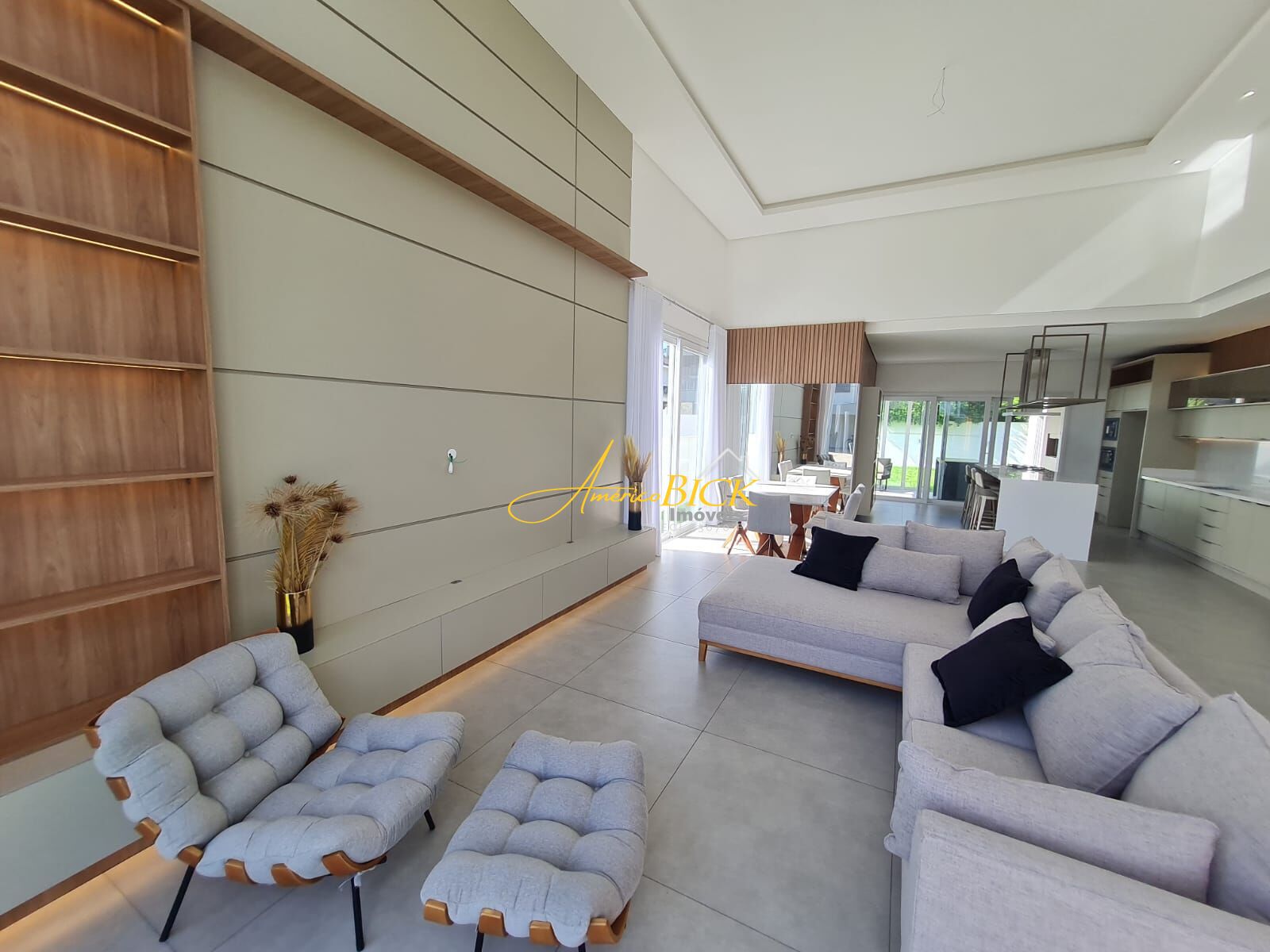 Casa à venda com 3 quartos, 227m² - Foto 7