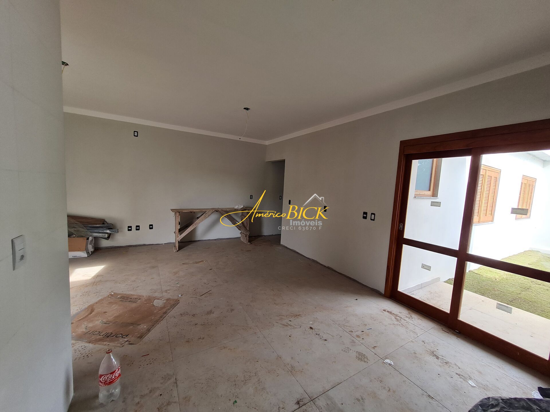 Casa à venda com 2 quartos, 71m² - Foto 9