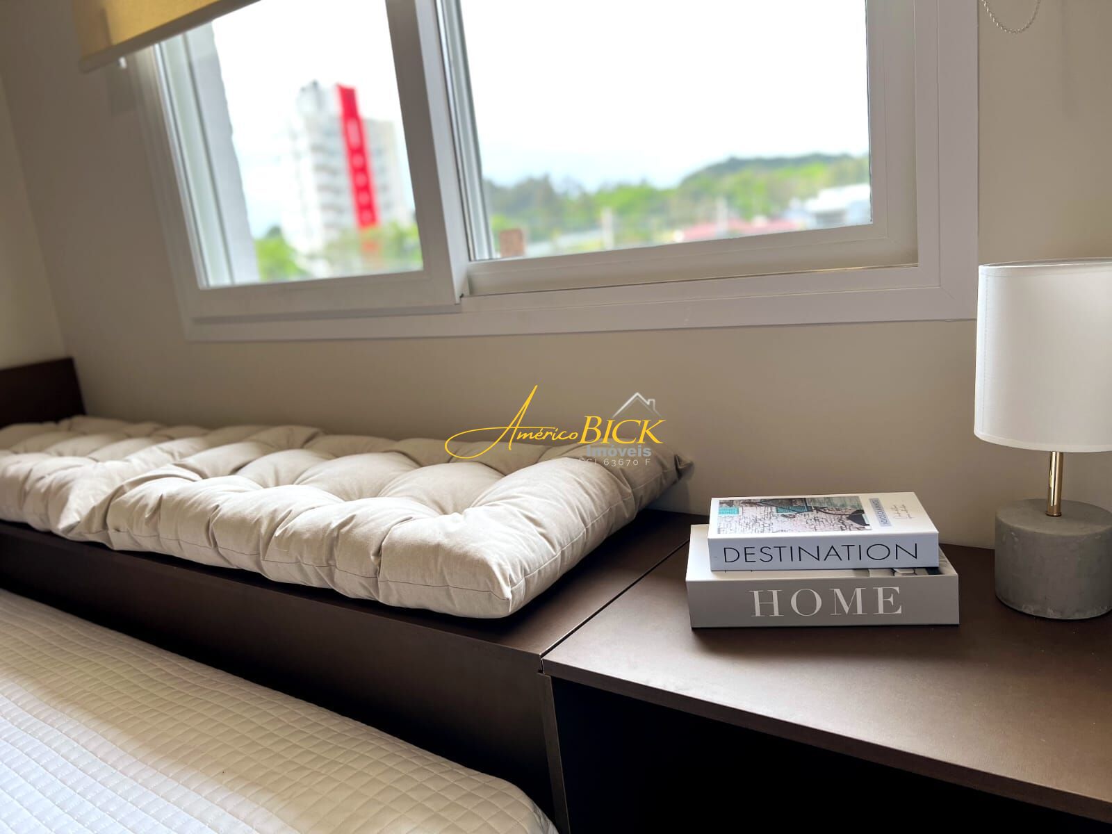 Apartamento à venda com 2 quartos, 83m² - Foto 2