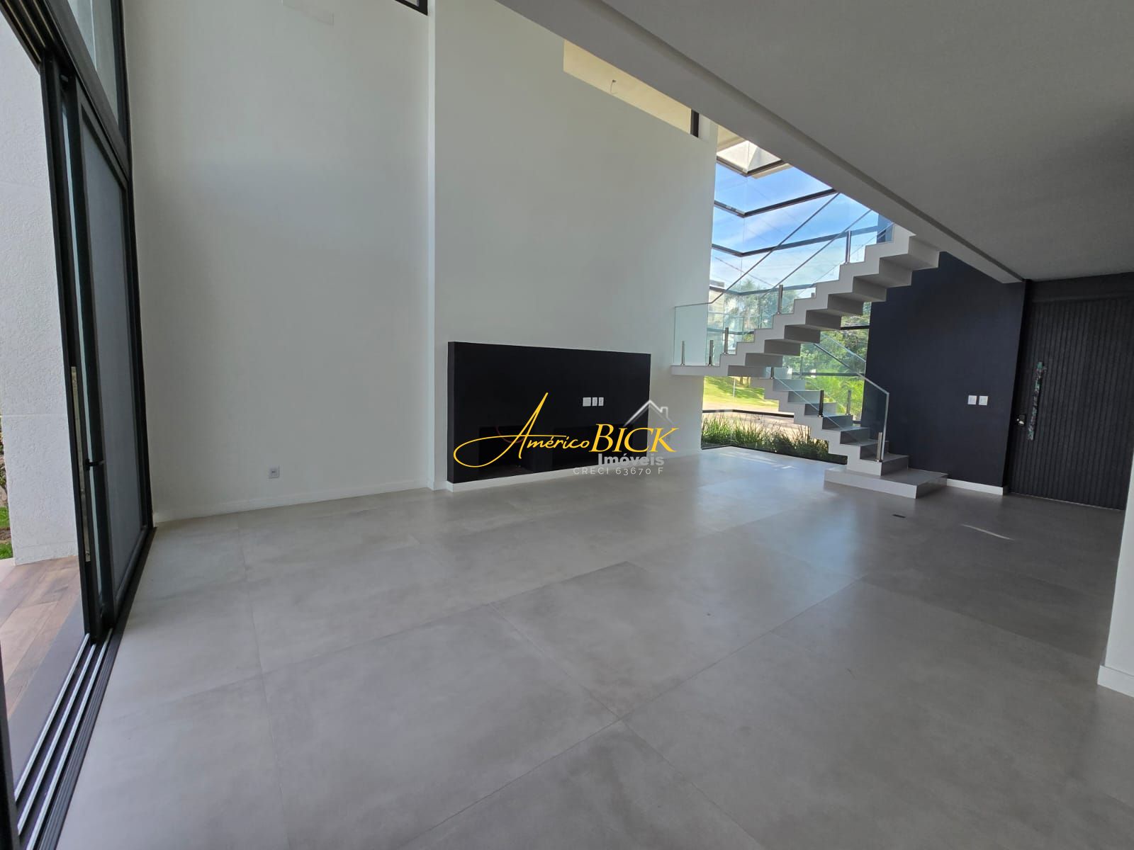 Casa à venda com 3 quartos, 228m² - Foto 8