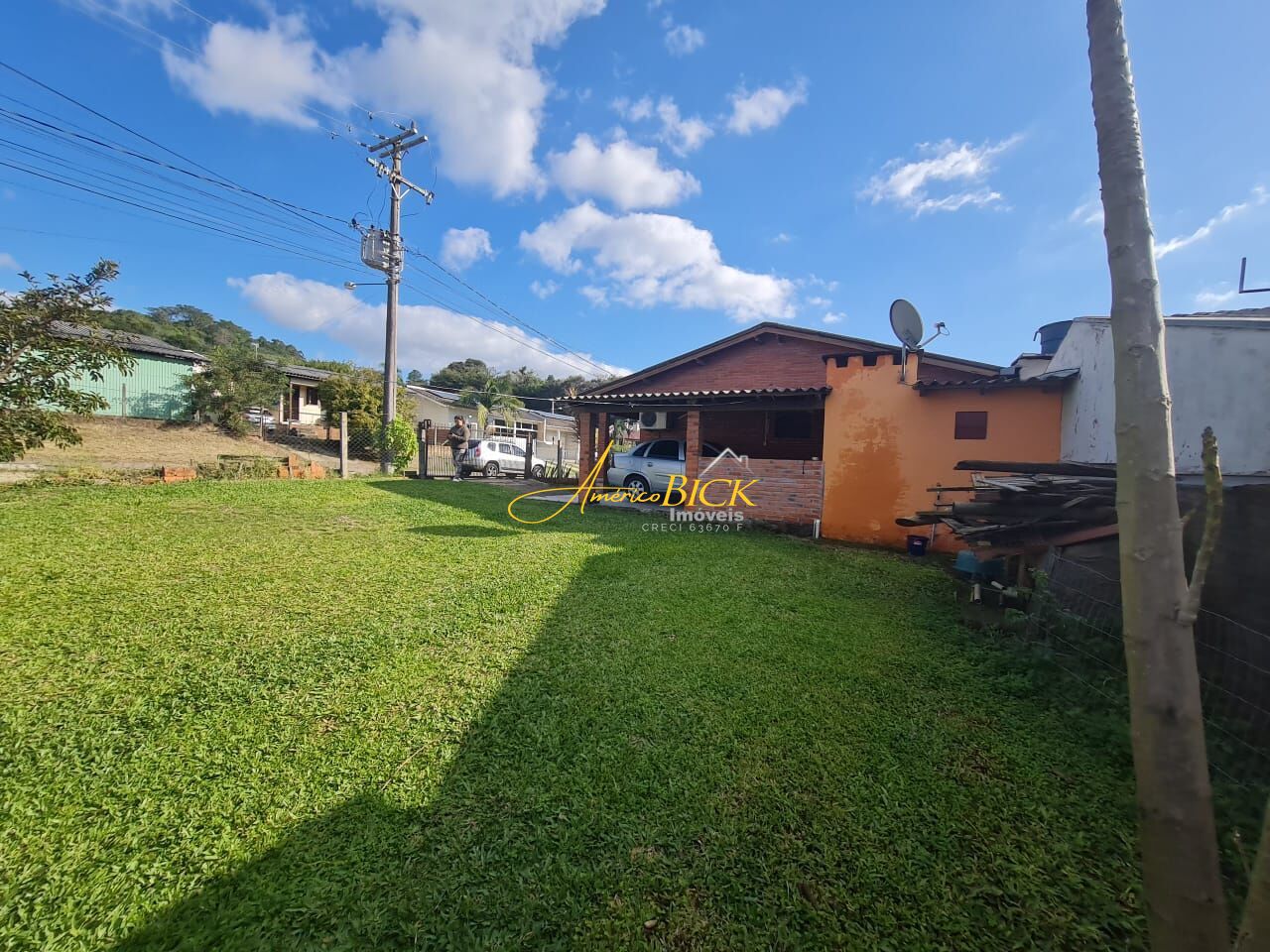 Casa à venda com 2 quartos, 140m² - Foto 3