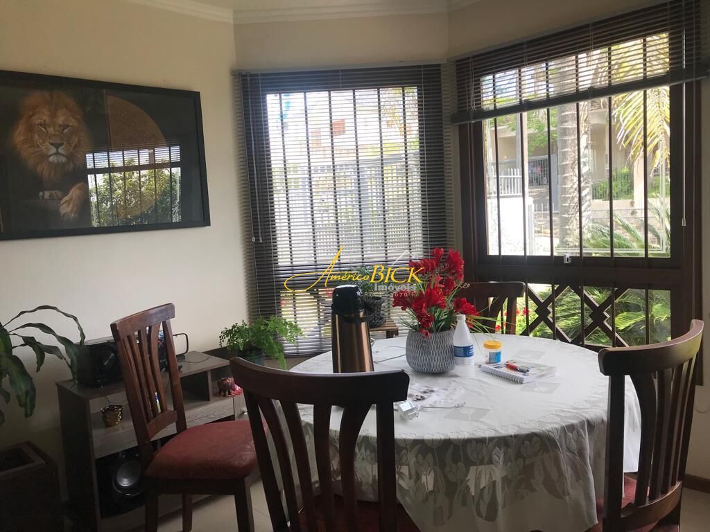 Casa à venda com 3 quartos, 173m² - Foto 9