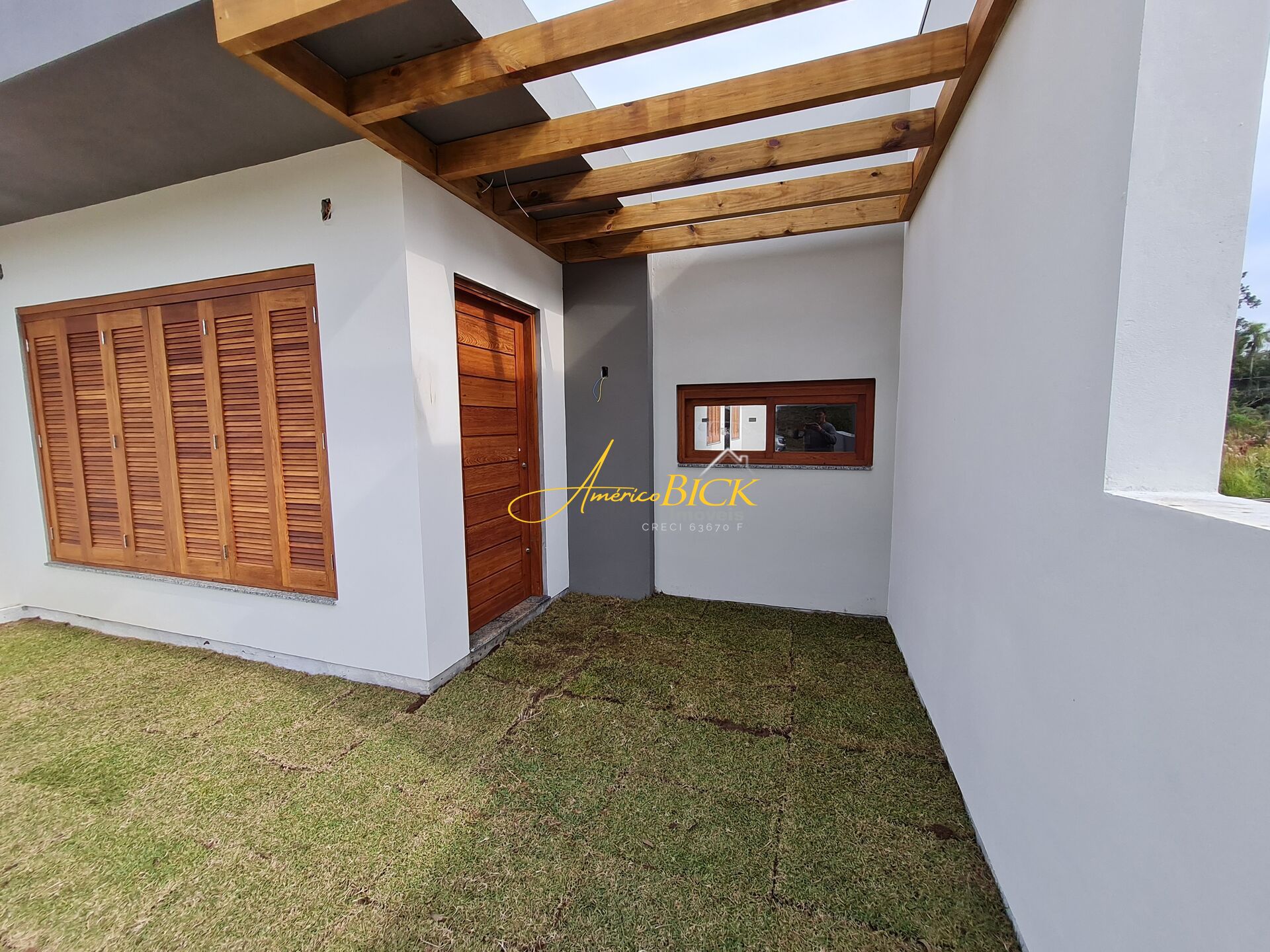Casa à venda com 2 quartos, 71m² - Foto 3