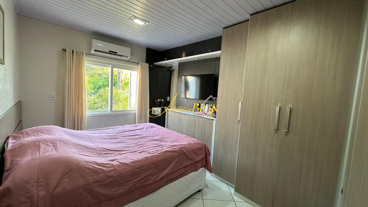Casa à venda com 3 quartos, 108m² - Foto 9