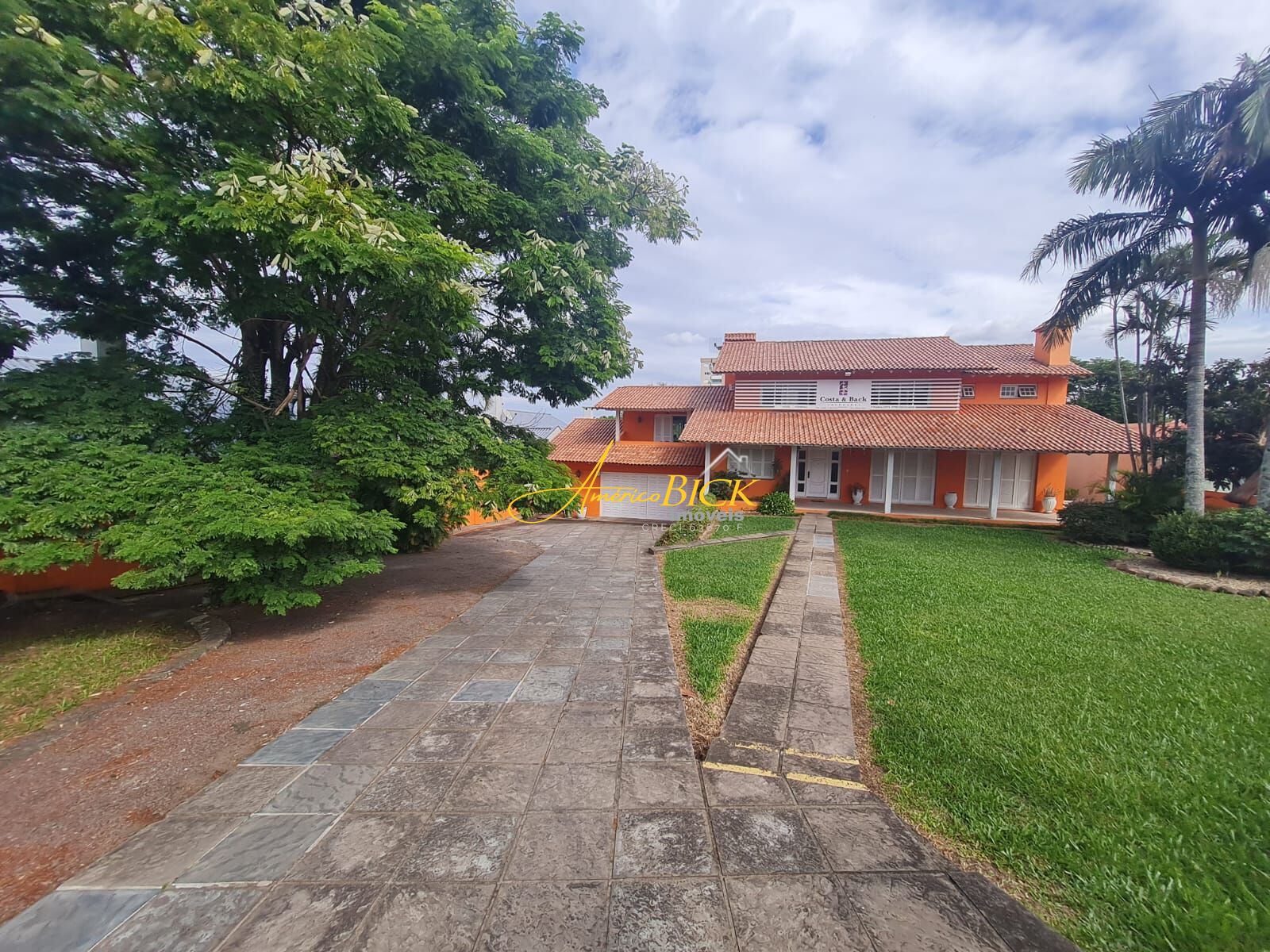 Casa de 2318m² no bairro Independência, em Santa Cruz do Sul | Eu Corretor