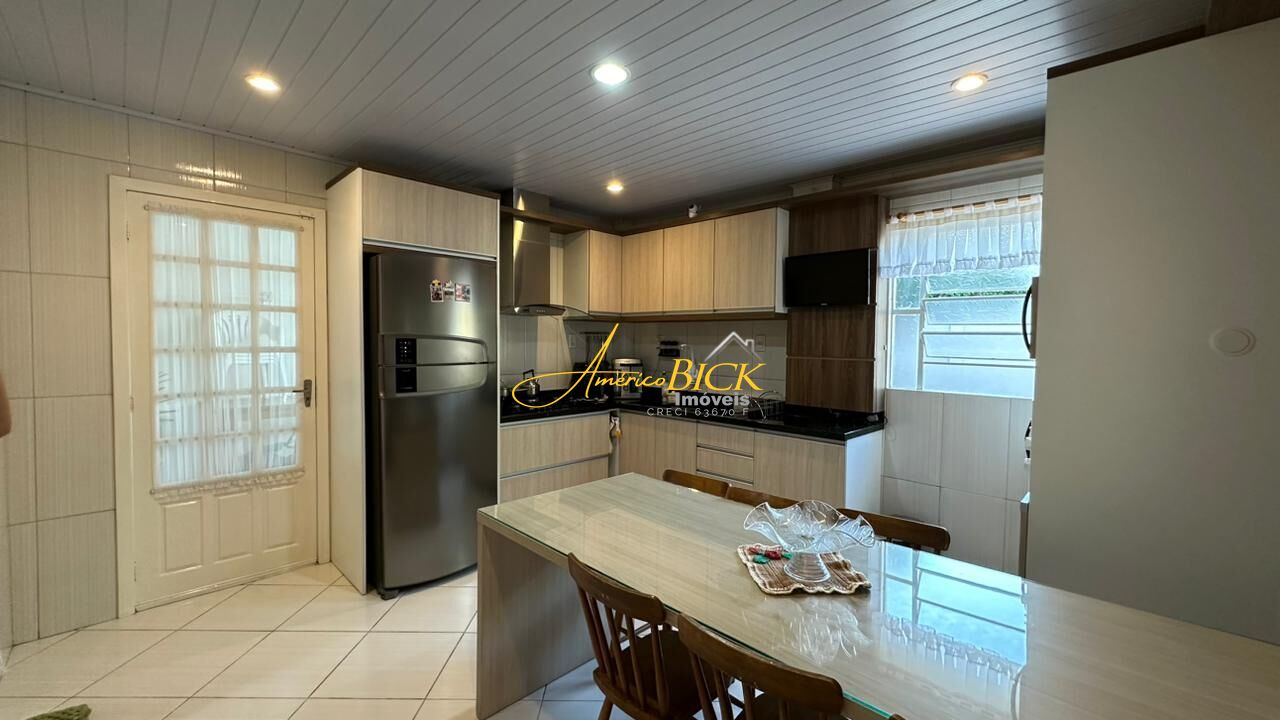 Casa à venda com 3 quartos, 108m² - Foto 3