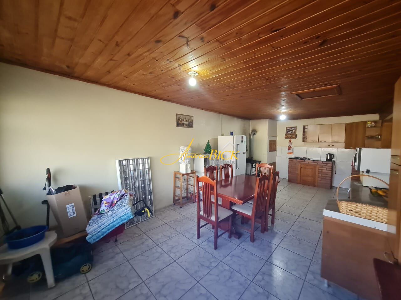 Casa à venda com 2 quartos, 140m² - Foto 10