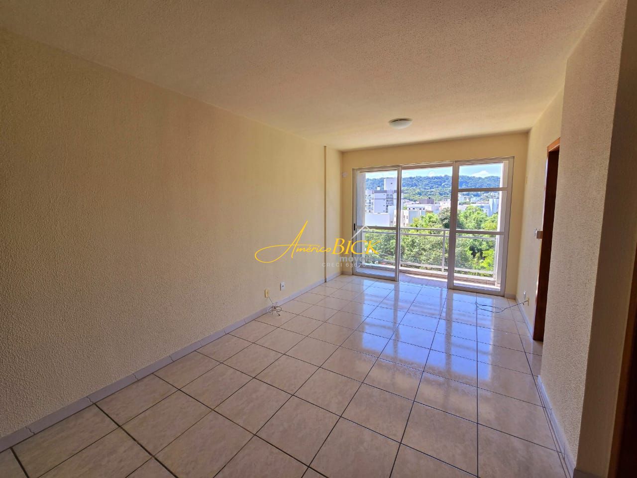 Apartamento de 3 quartos, 77m² no bairro Santo Inácio, em Santa Cruz do Sul | Eu Corretor