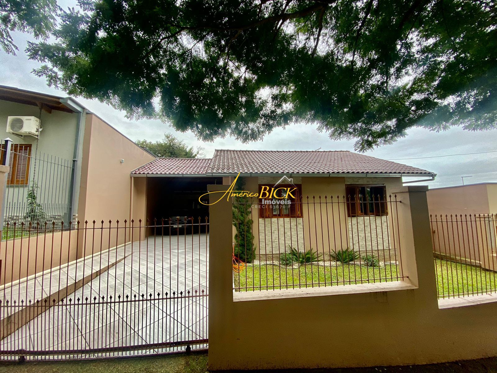 Casa à venda  no Pedreira - Santa Cruz do Sul, RS. Imóveis