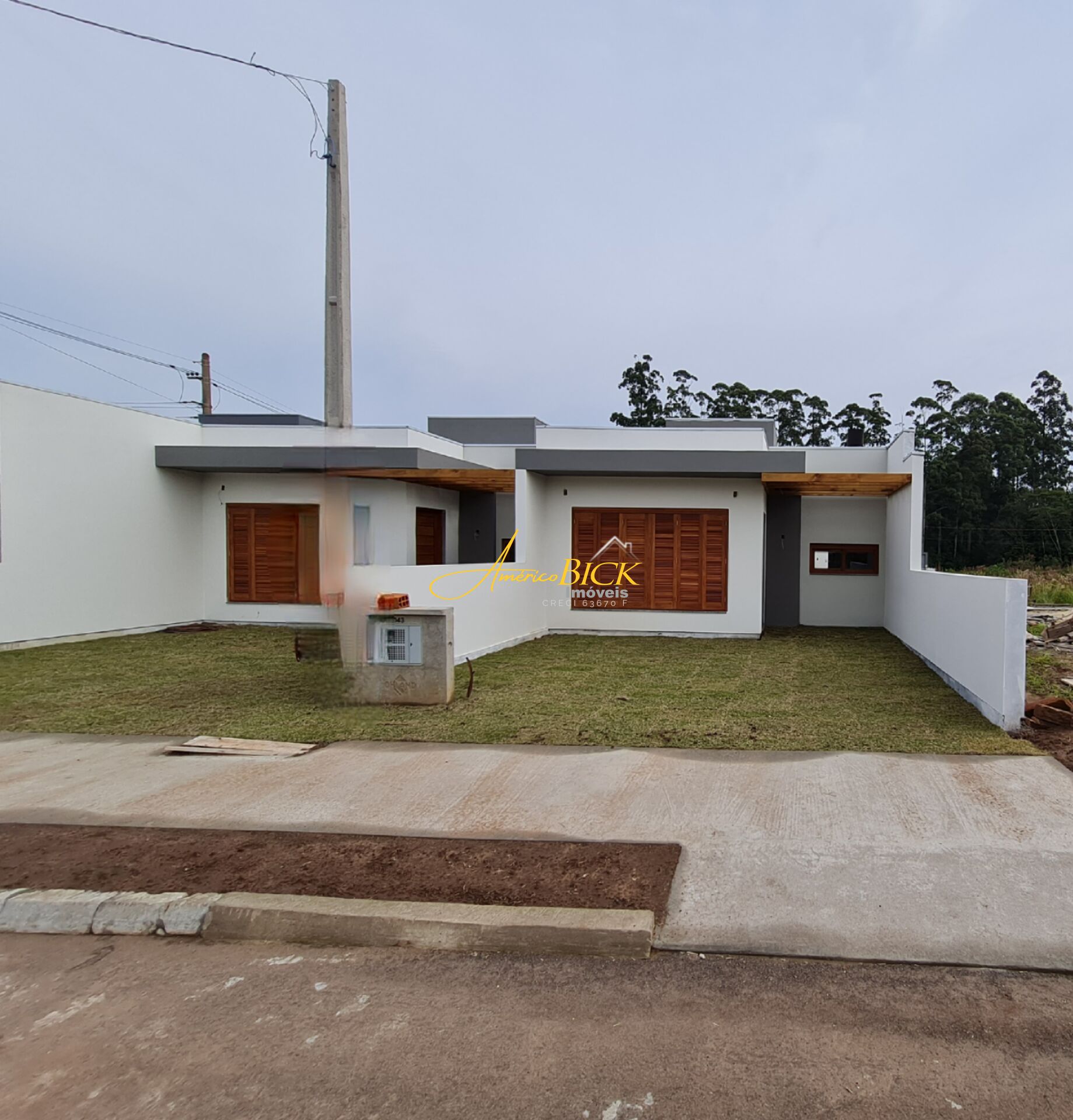 Casa à venda com 2 quartos, 71m² - Foto 4
