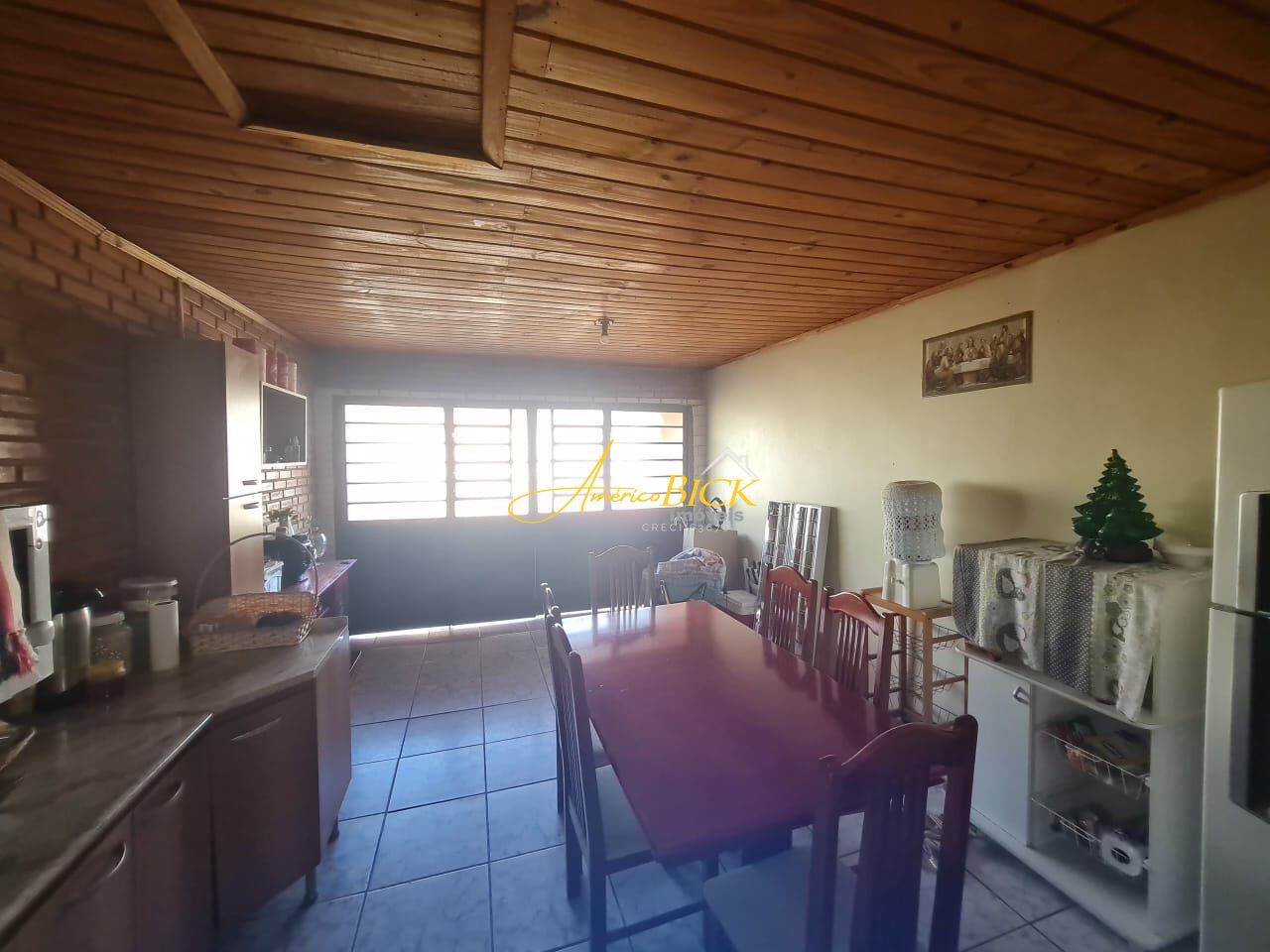 Casa à venda com 2 quartos, 140m² - Foto 9
