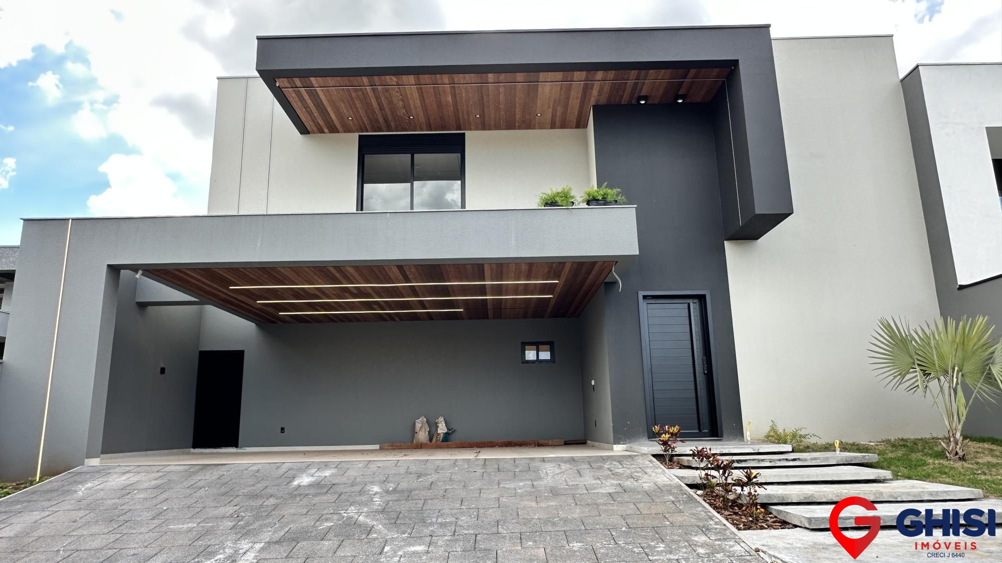 Sobrado à venda no Industrial