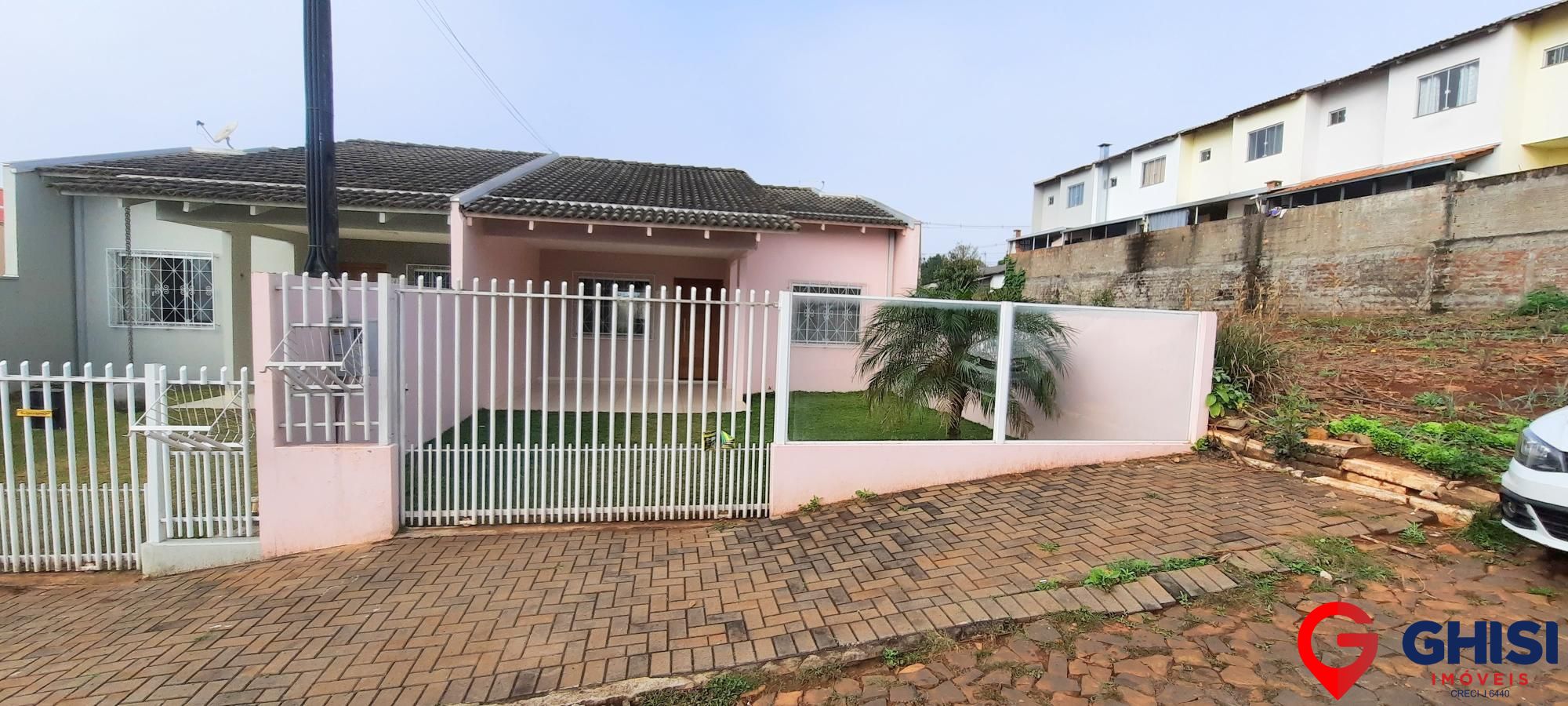 Casa para locação e venda no Jardim Floresta