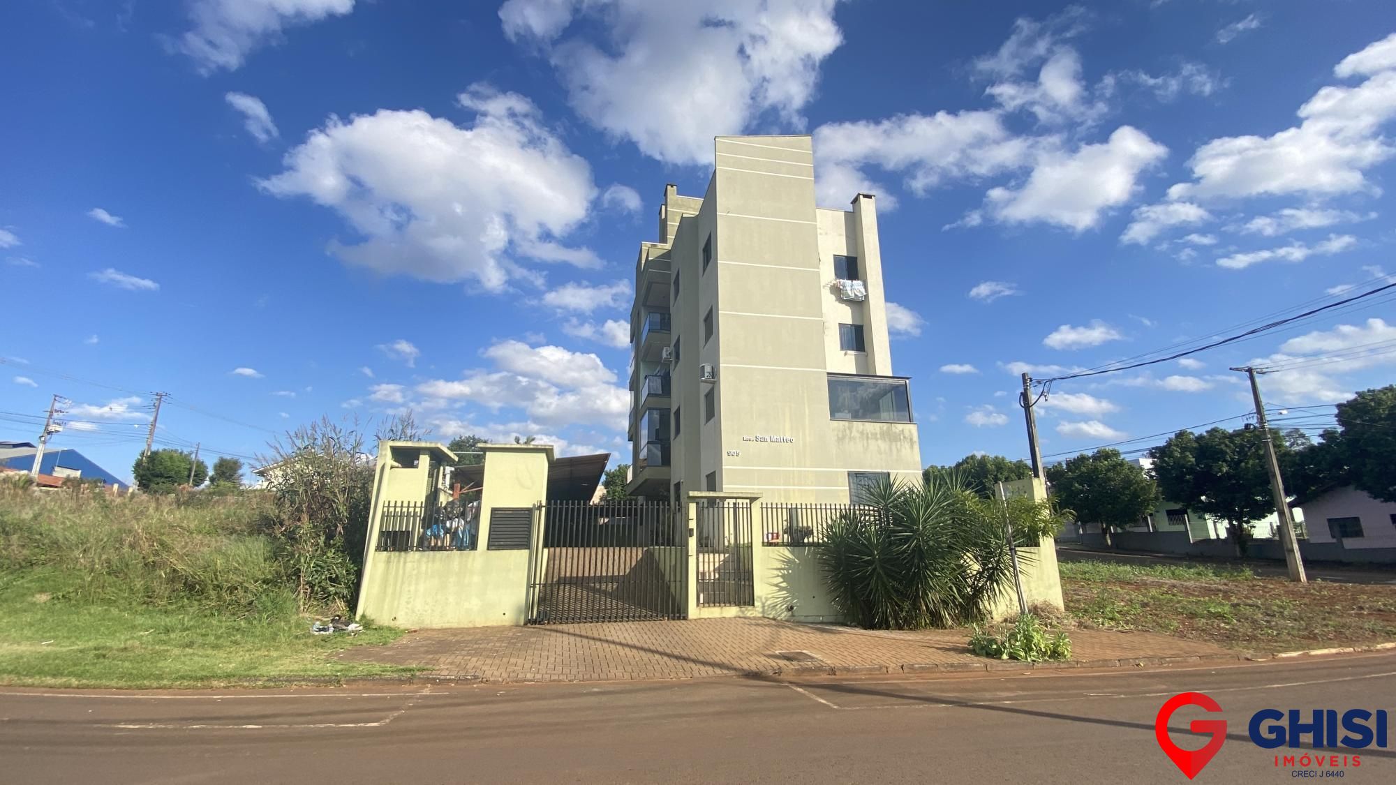 Apartamento para locação e venda no Jardim Floresta