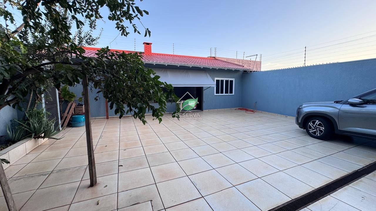 Sobrado amplo e completo no Jardim Lancaster I – R$ 900.000,00