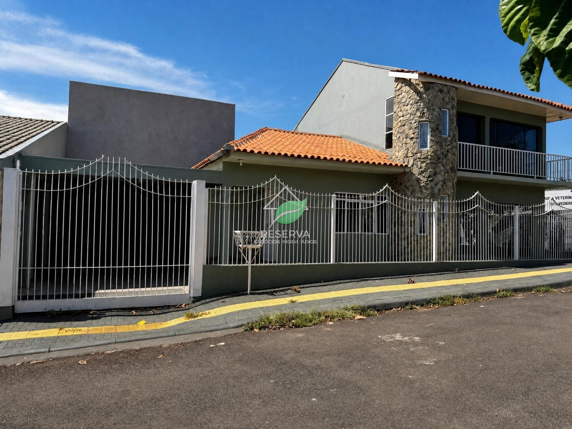 Sobrado à Venda no Belvedere II – Amplitude, Conforto e Excelente Localização!