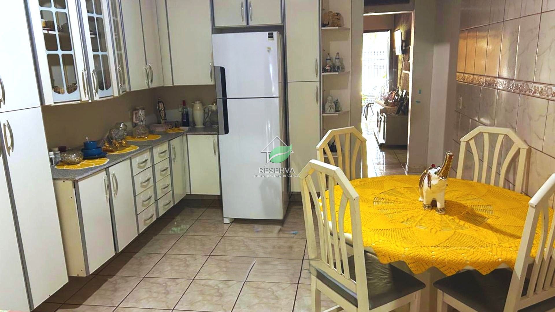 TERRENO COM CASA À VENDA NA VILA YOLANDA — 1.036 m²