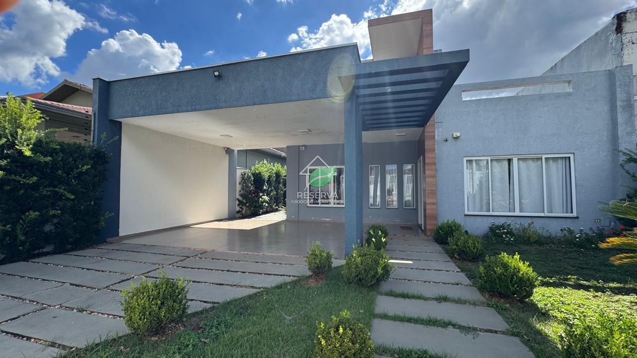 Sobrado de Alto Padrão à Venda na Vila A – Região Nobre, Próximo ao Gramadão