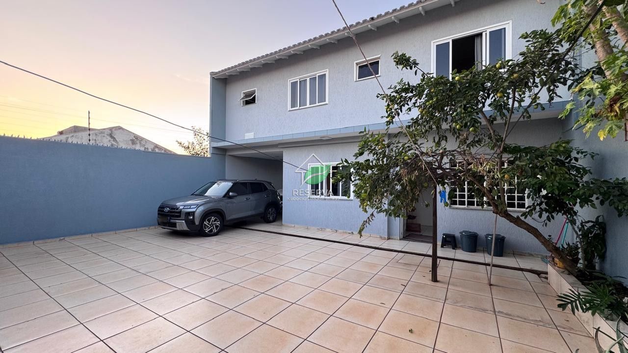 Sobrado amplo e completo no Jardim Lancaster I – R$ 900.000,00