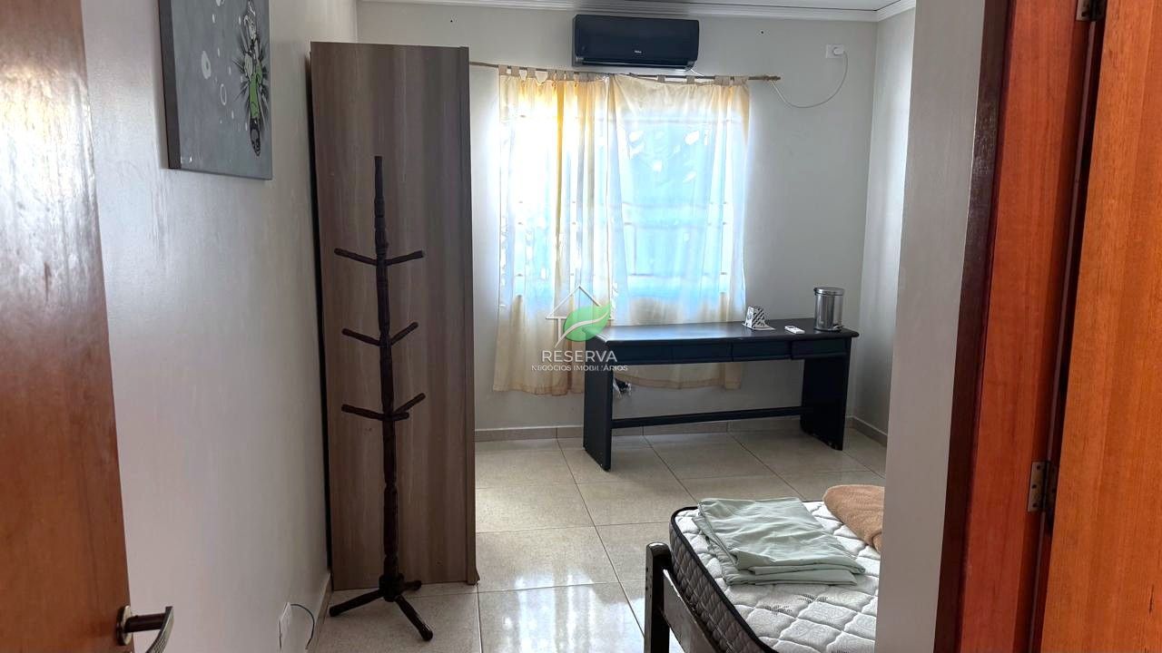 CASA MOBILIADA À VENDA NA REGIÃO DA VILA A – JD. CANADÁ ??