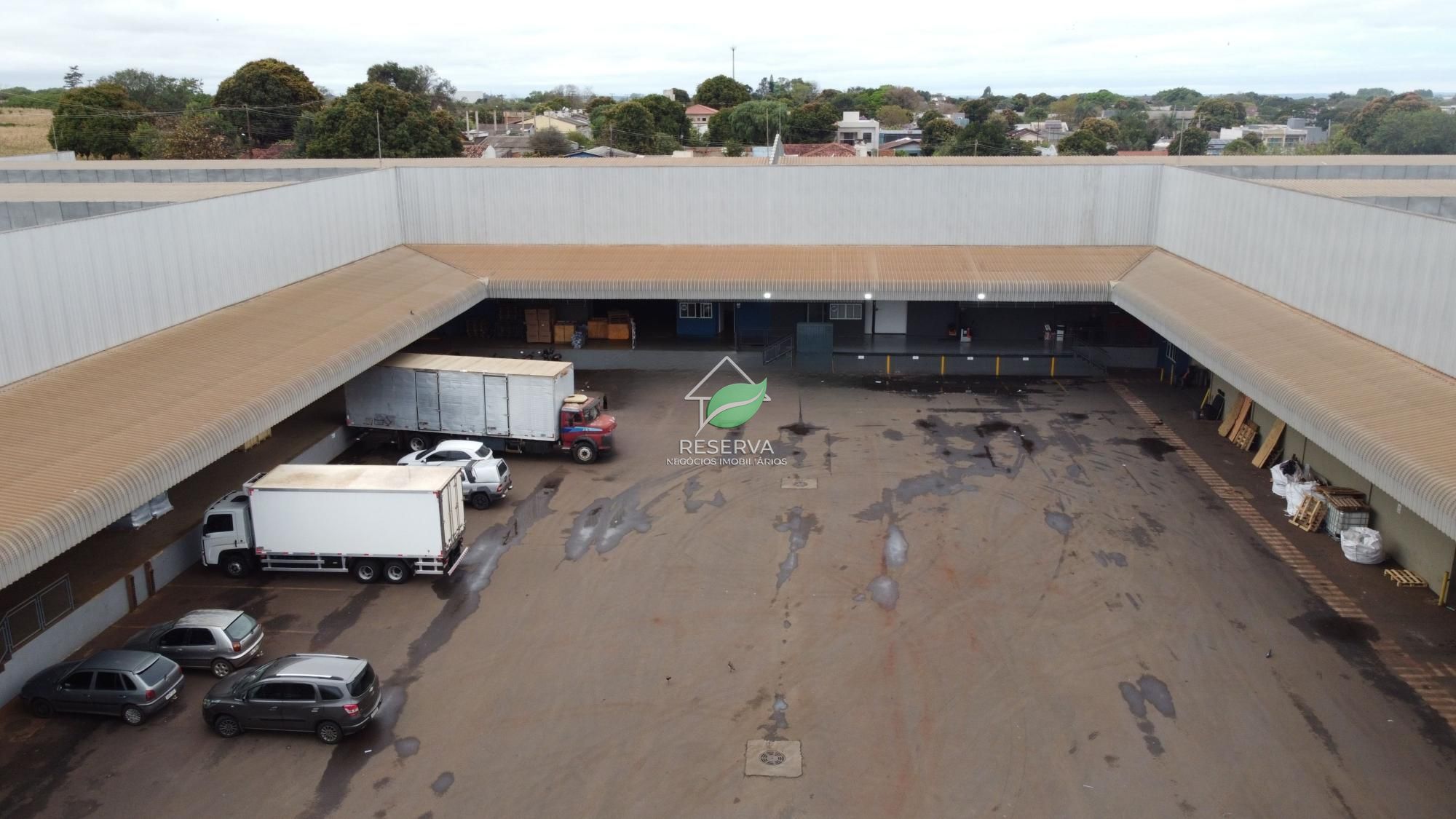 Barracão Logístico para Locação – | Localização Estratégica em Foz do Iguaçu