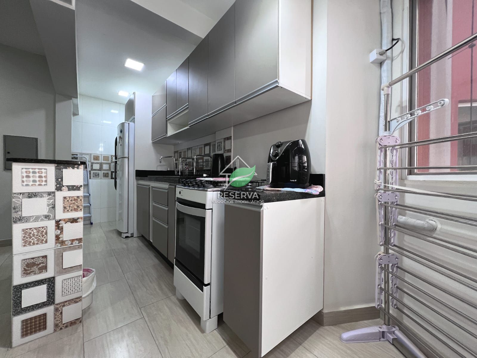Apartamento Mobiliado no Edifício Grand Prix – Conforto e Praticidade.