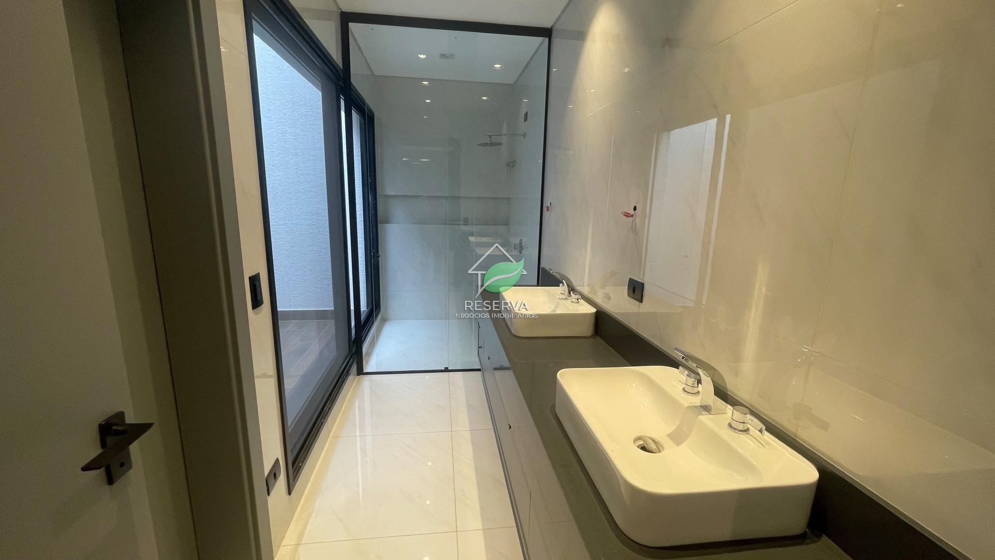 # CASA DE ALTO PADRÃO NO ROYAL FALLS RESIDENCE & RESORT
