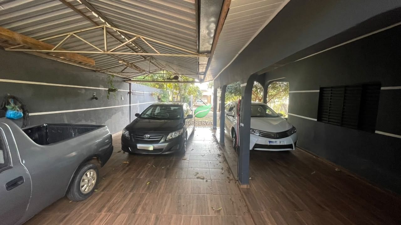Casa à Venda no Portal da Foz – Excelente Localização e Amplo Espaço