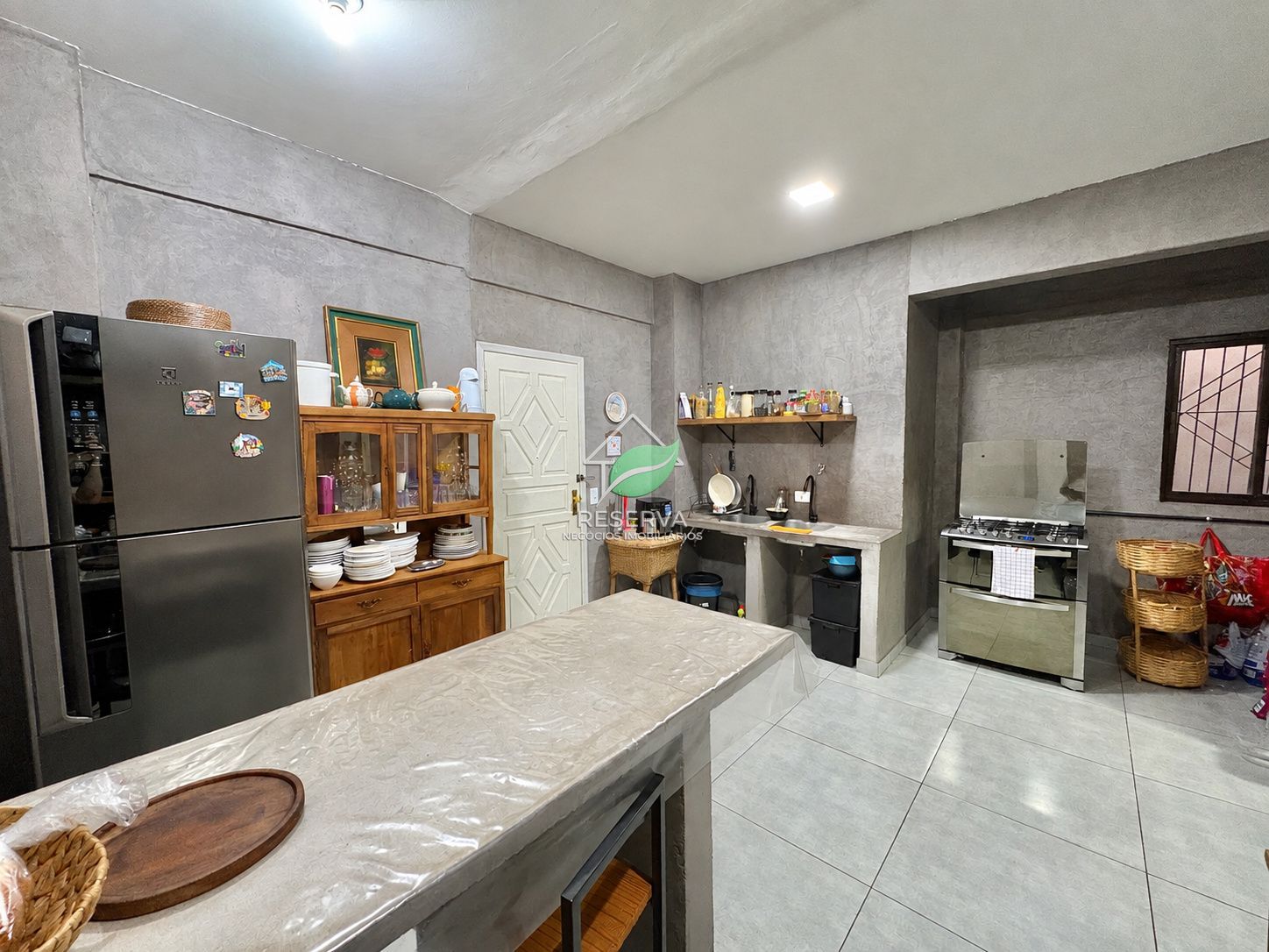 APARTAMENTO AMPLO NO CENTRO DE FOZ DO IGUAÇU — 206 M² PRIVATIVOS
