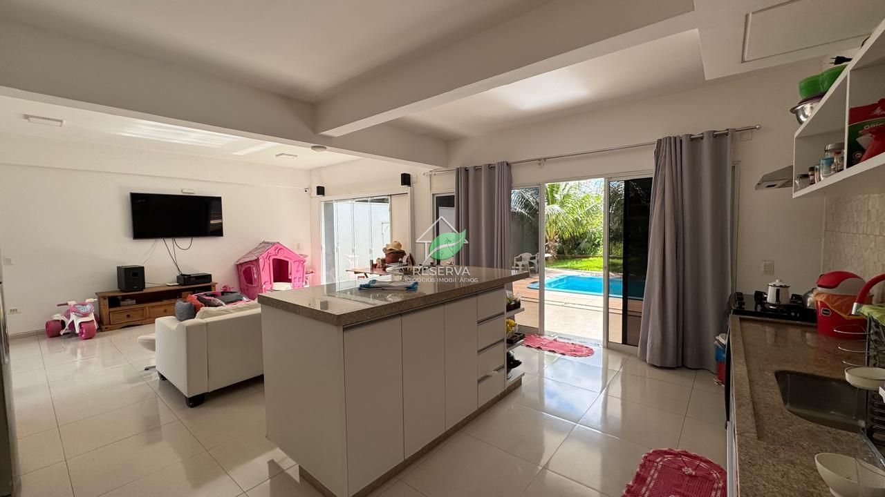Sobrado de Alto Padrão à Venda na Vila A – Região Nobre, Próximo ao Gramadão