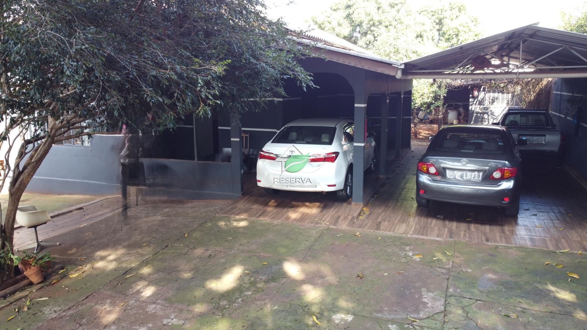 Casa à Venda no Portal da Foz – Excelente Localização e Amplo Espaço