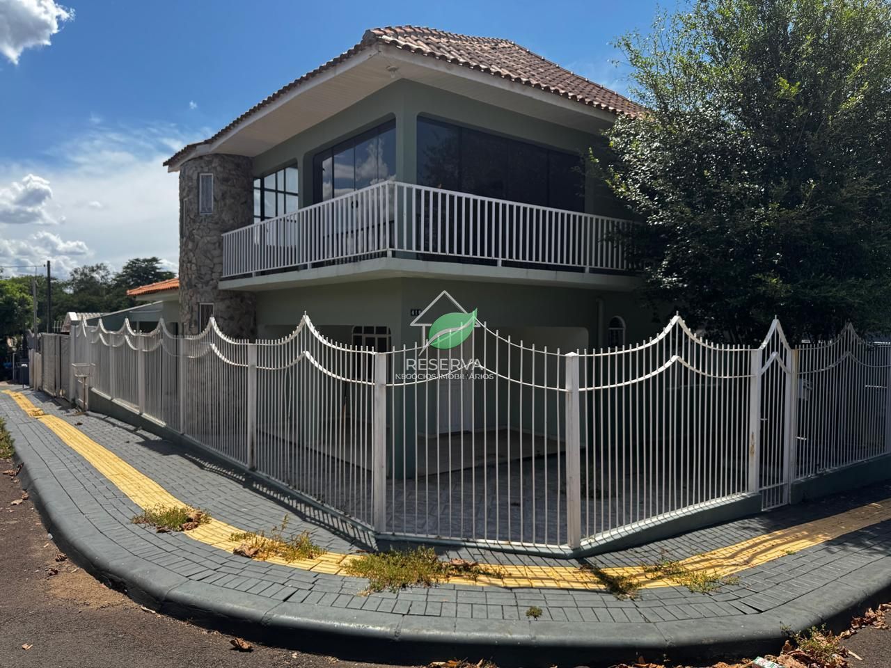 Sobrado à Venda no Belvedere II – Amplitude, Conforto e Excelente Localização!