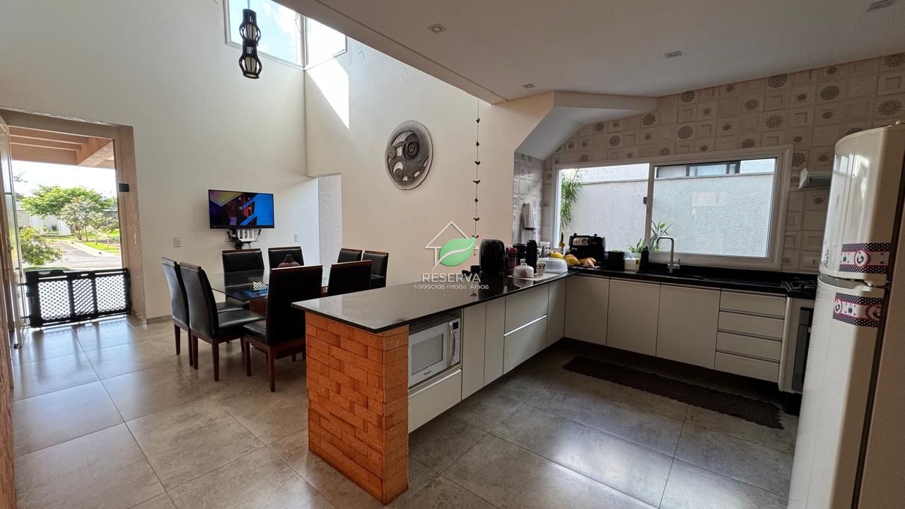 Casa com Mezanino no Condomínio Residencial Florença – Foz do Iguaçu/PR