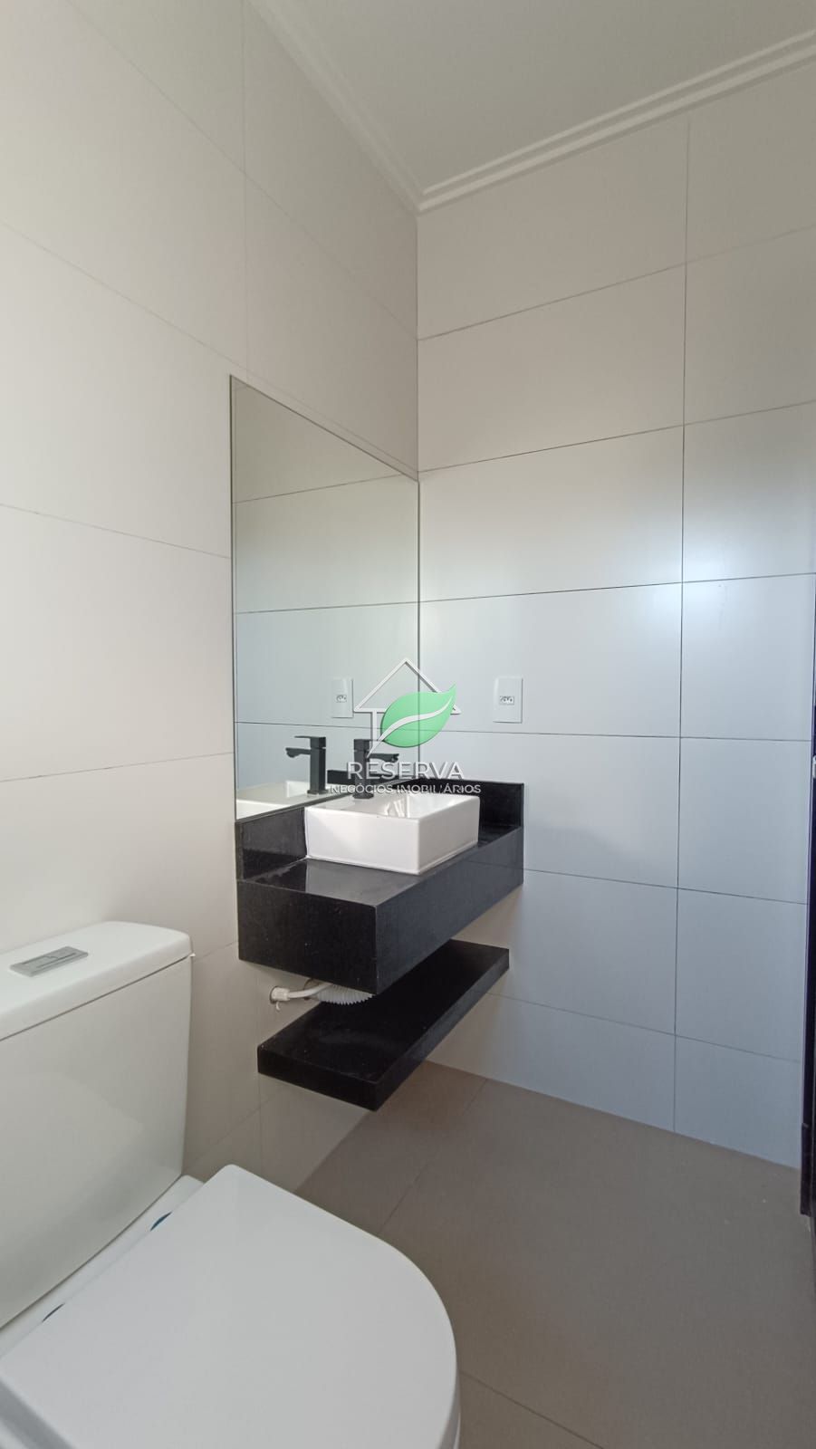 STUDIO PARA LOCAÇÃO — AV. CARLOS GOMES
