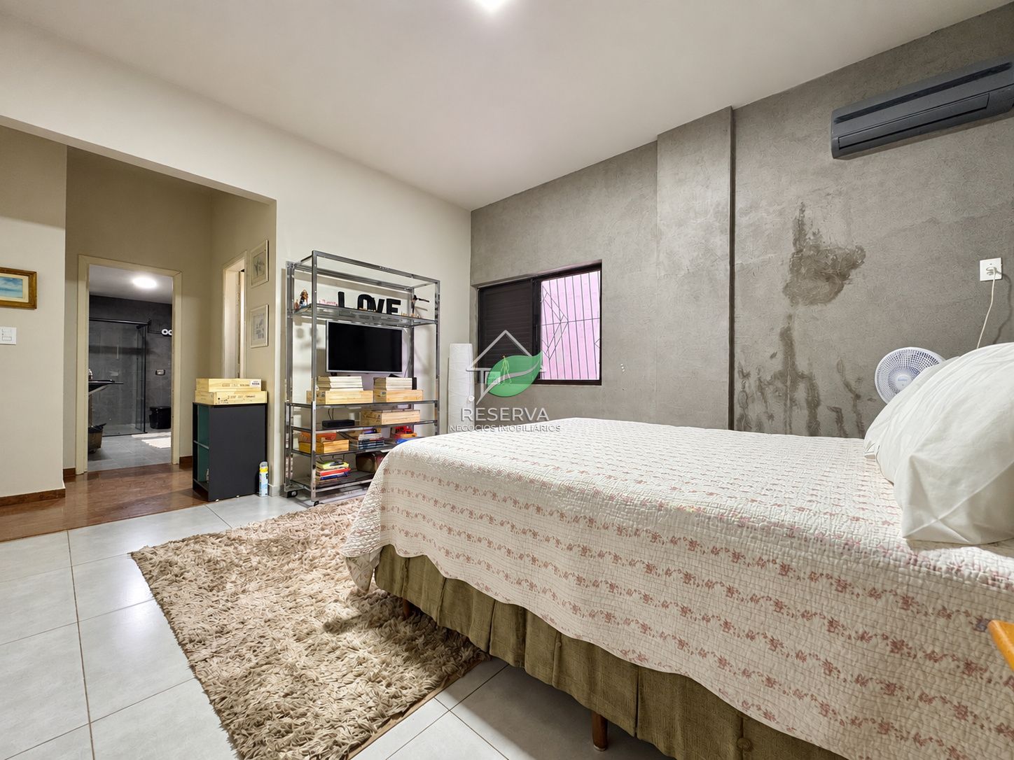 APARTAMENTO AMPLO NO CENTRO DE FOZ DO IGUAÇU — 206 M² PRIVATIVOS