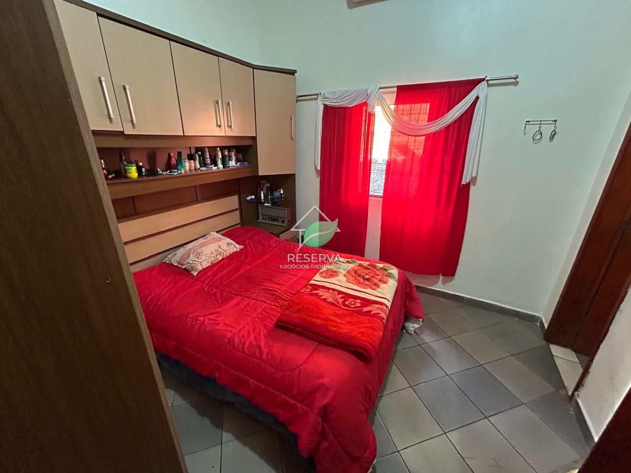 Casa à Venda no Portal da Foz – Excelente Localização e Amplo Espaço