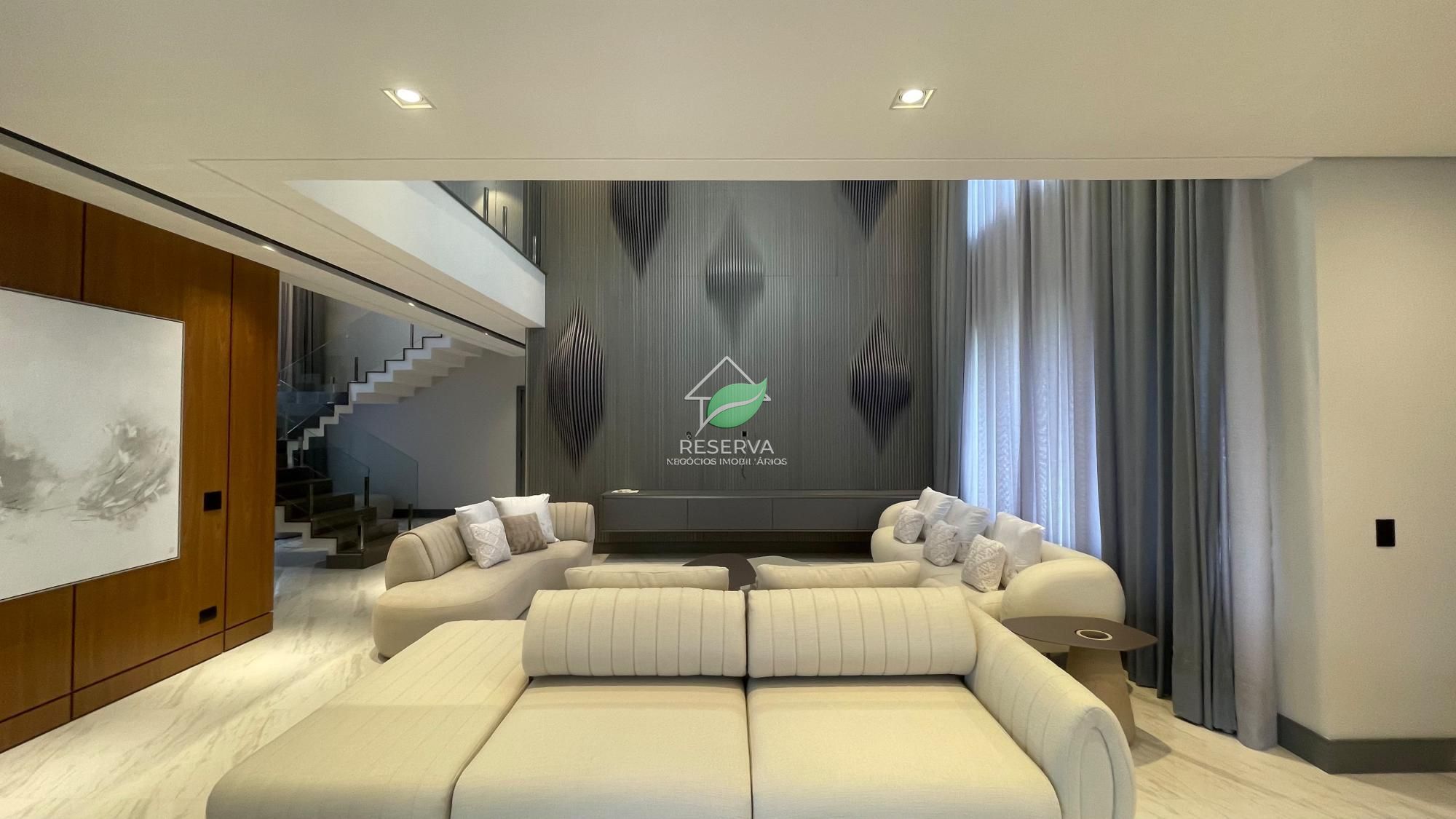 # CASA DE ALTO PADRÃO NO ROYAL FALLS RESIDENCE & RESORT