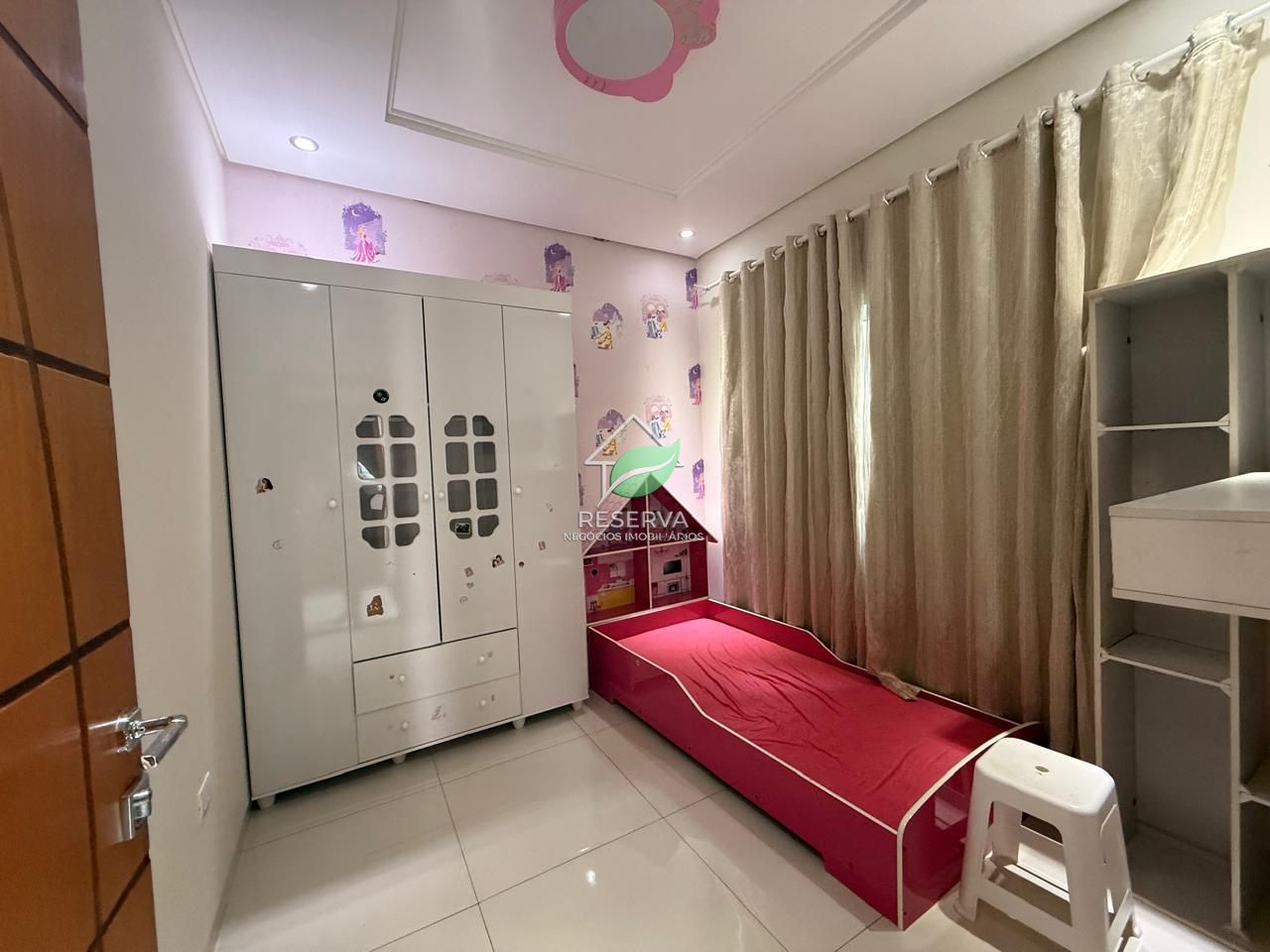 Casa Térrea Mobiliada para Locação — Jardim Panorama
