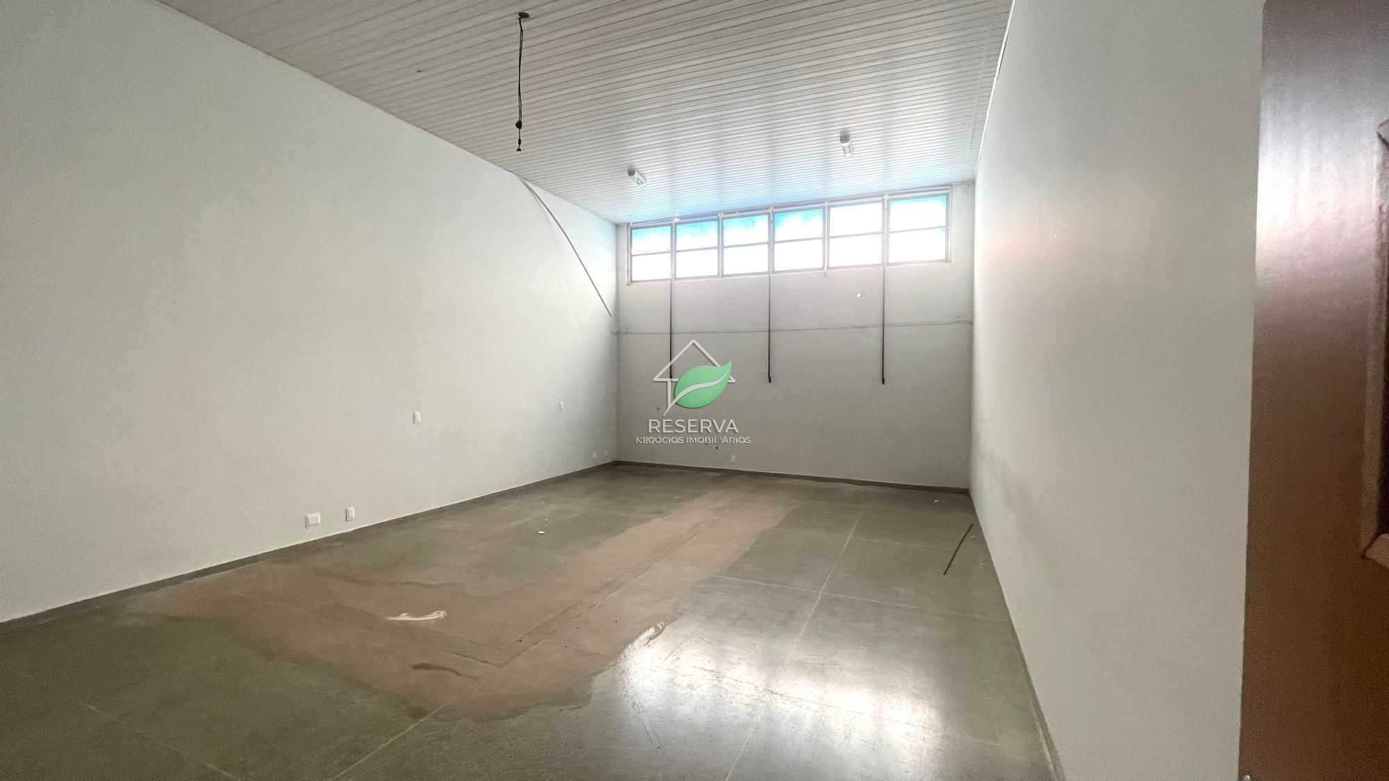 Área Comercial à Venda e para Locação – Margens da BR-277.