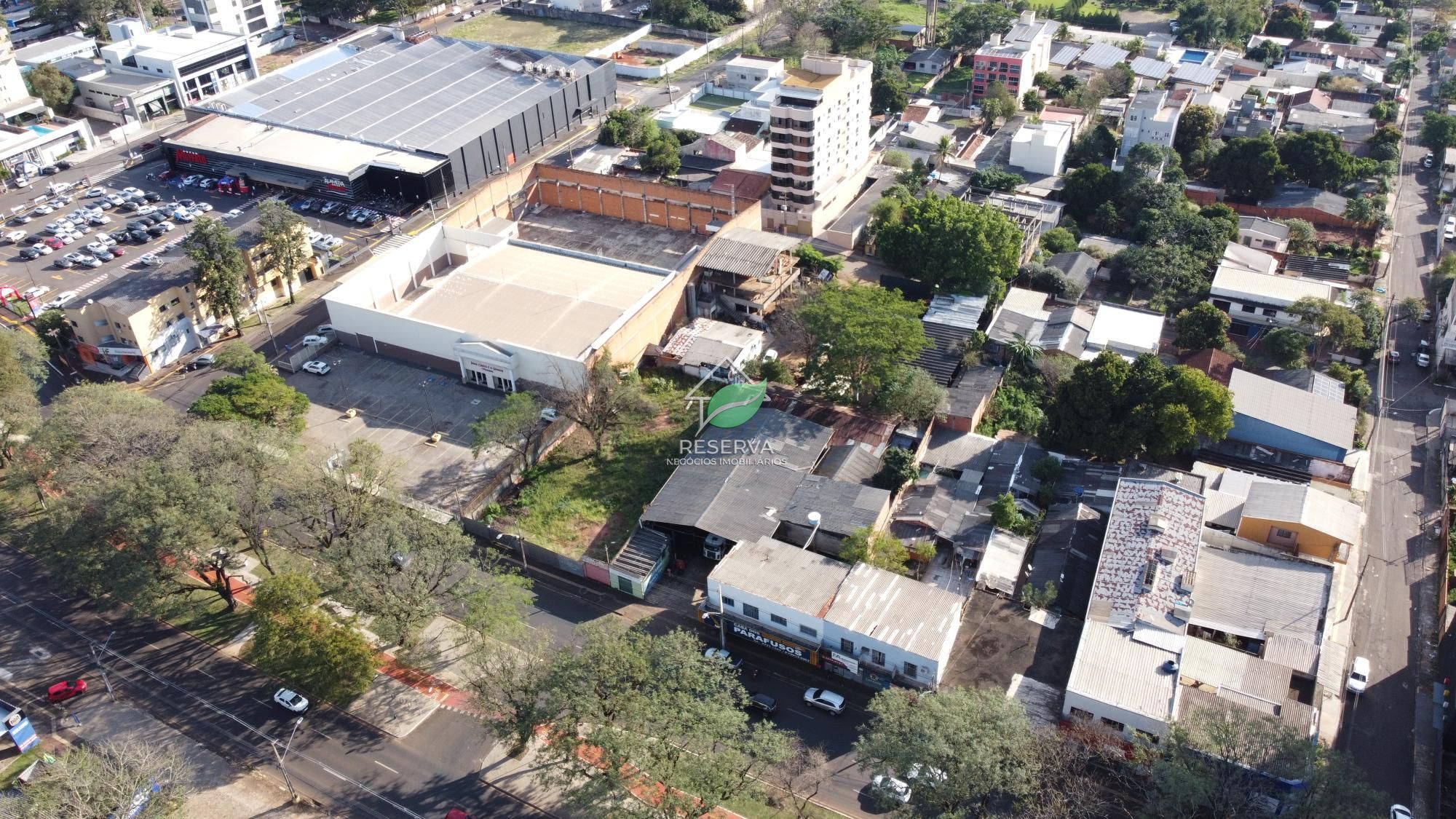 Área Comercial Premium à Venda na Av. JK – Oportunidade Única