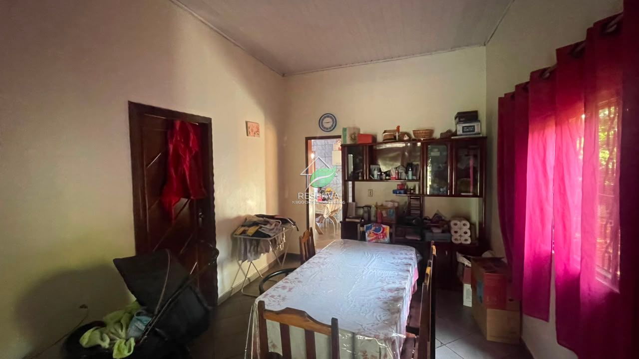 Casa à Venda no Portal da Foz – Excelente Localização e Amplo Espaço