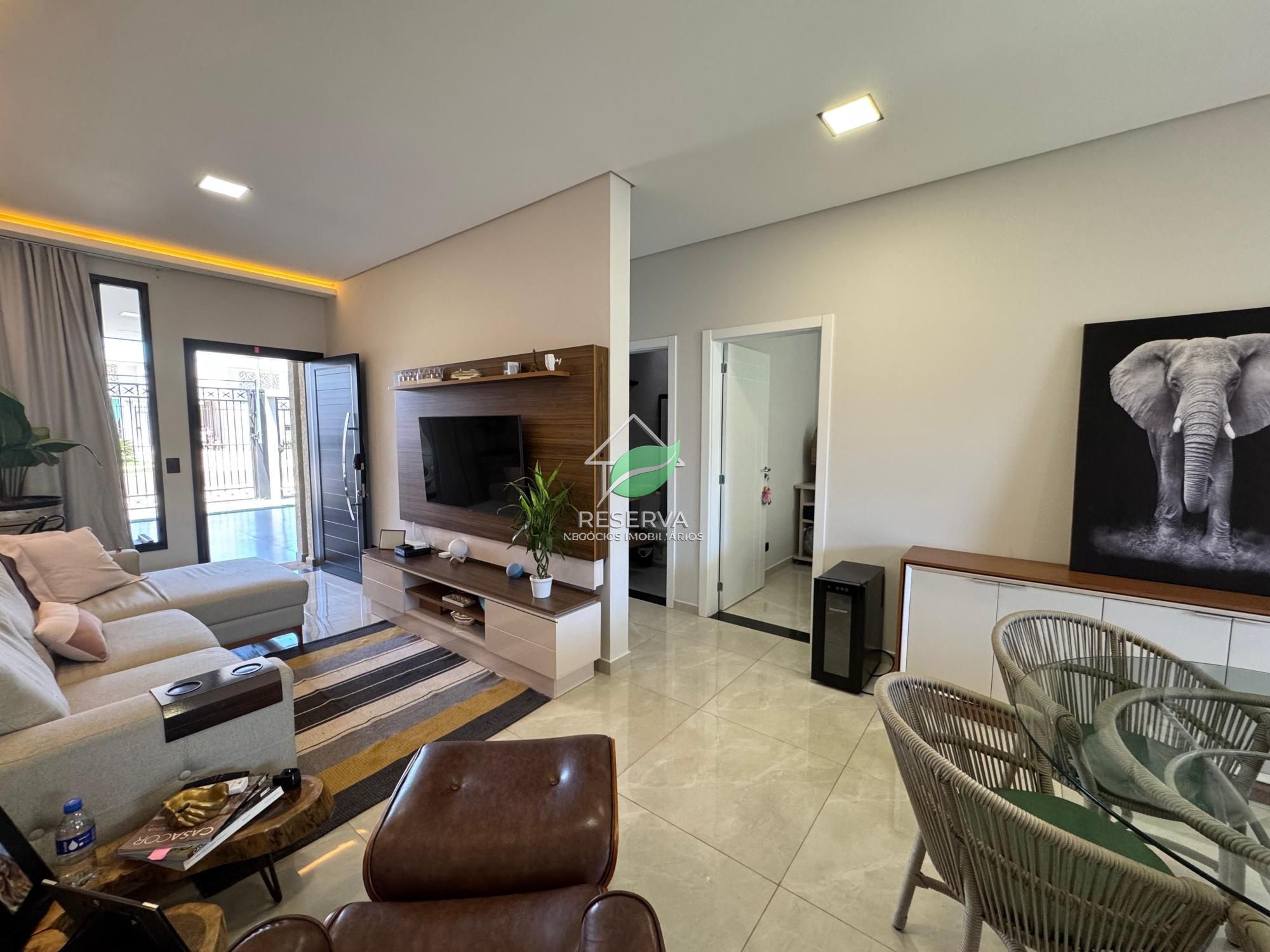 # ? CASA PORTEIRA FECHADA À VENDA | JARDIM DUARTE – REGIÃO DA VILA A | FOZ